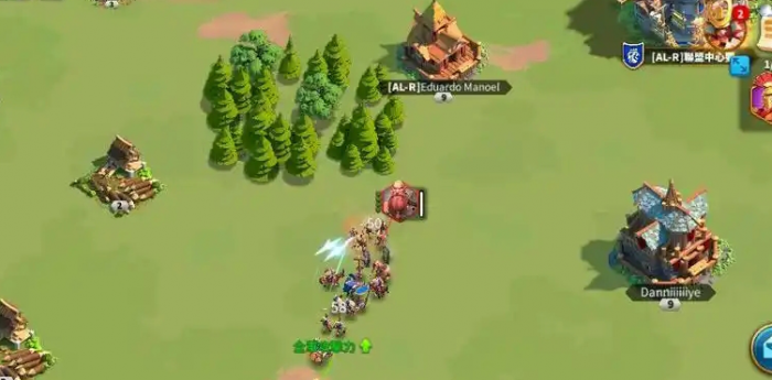 万国觉醒如何找城寨1