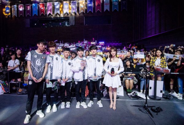 《LOL》IG战队状态下滑严重1