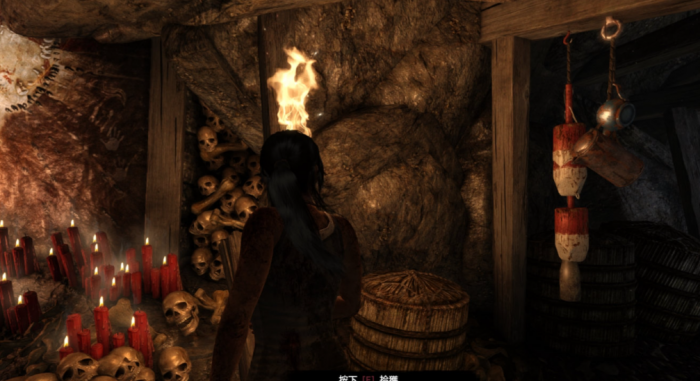 古墓丽影火把怎么拿出来1