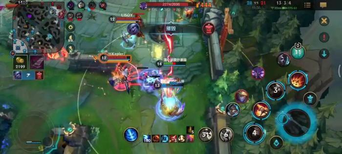 英雄联盟手游小炮出什么装备1