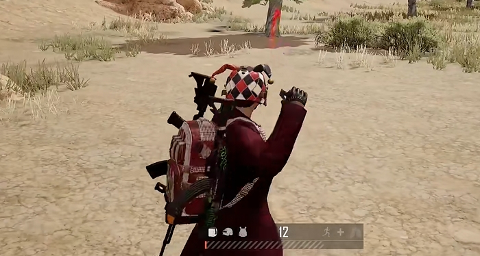 绝地求生怎么把手雷在手上摇2