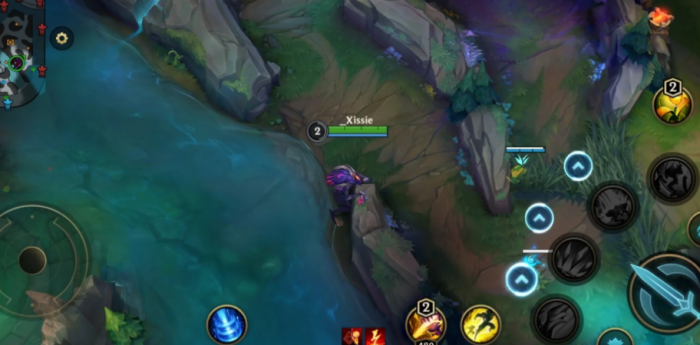 英雄联盟手游如何及时参团1