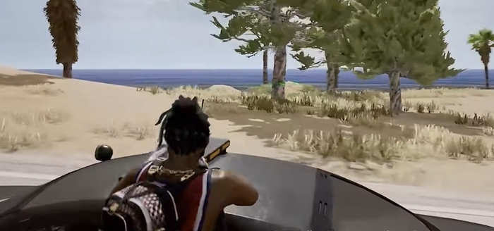 绝地求生驾驶中如何探头开枪1